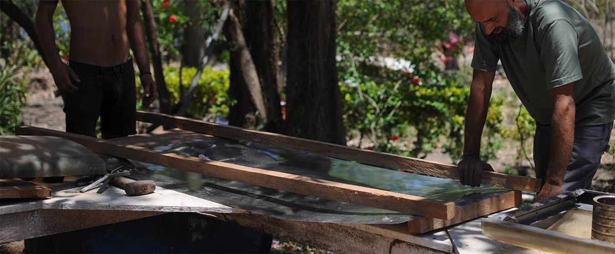 Building a Simple and Easy Solar Dehydrator